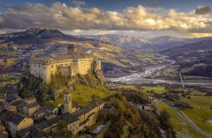Read more about the article online puzzle zdarma magický hrad